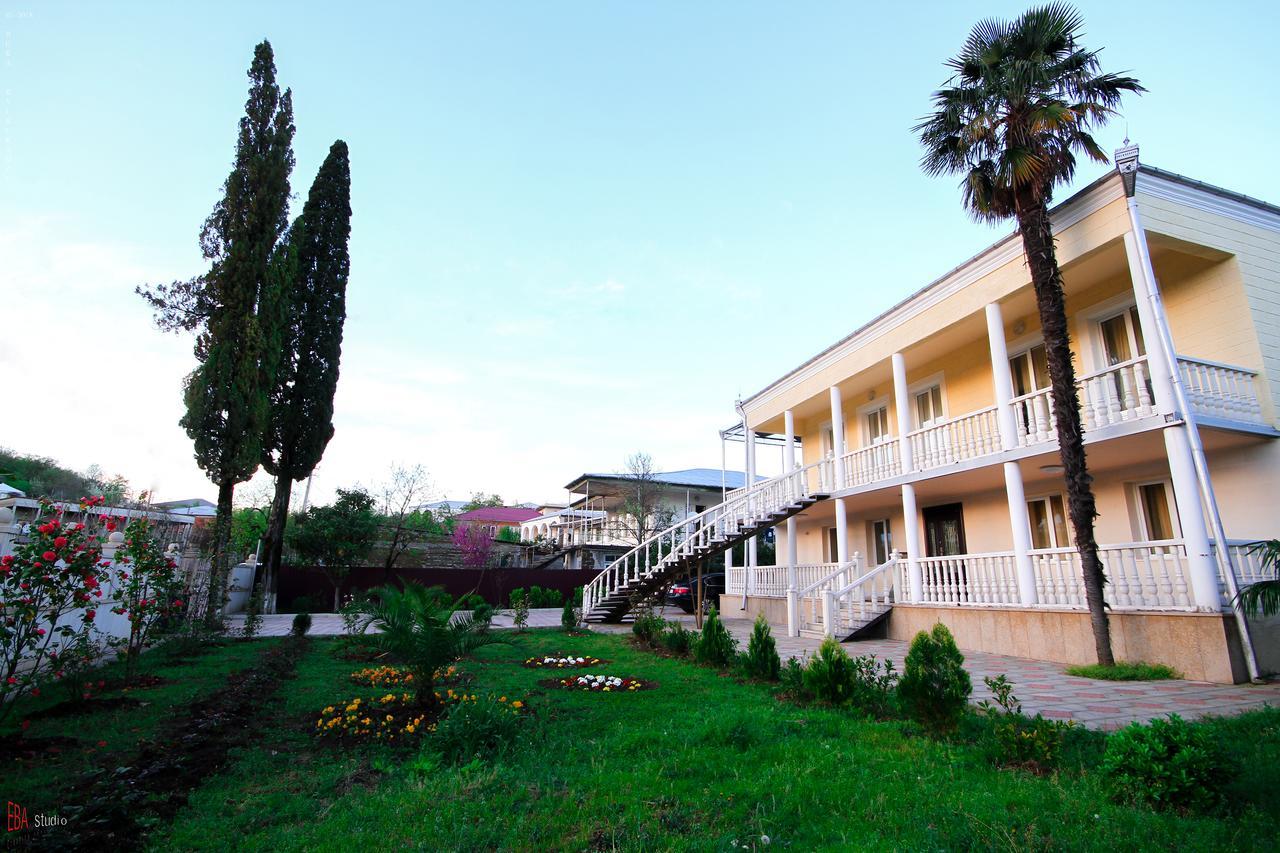 Green Garden Guest House 茨卡尔图博 外观 照片